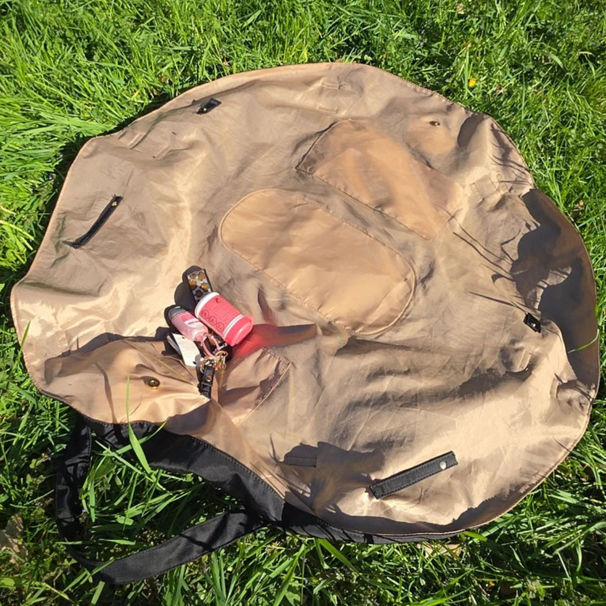 Voltra Bag™: Bolsa Manta Plegable 2 en 1